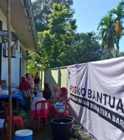 Posko Bantuan PSI Berbasis Rumah Kader Jadi Tempat Pengungsian Korban Banjir Bandang di Padang