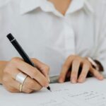 Konjungsi Penerang Pengertian, Fungsi, Contoh, dan Cara Menggunakannya dengan Tepa