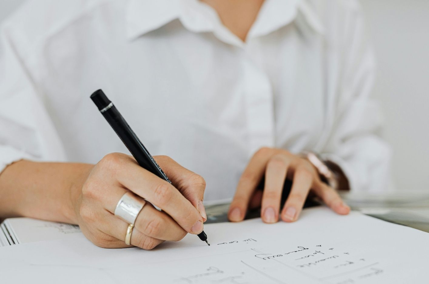 Konjungsi Penerang Pengertian, Fungsi, Contoh, dan Cara Menggunakannya dengan Tepa