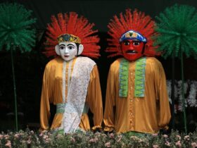 Pakaian Adat Jakarta Identitas Budaya Betawi yang Tetap Hidup di Tengah Modernitas