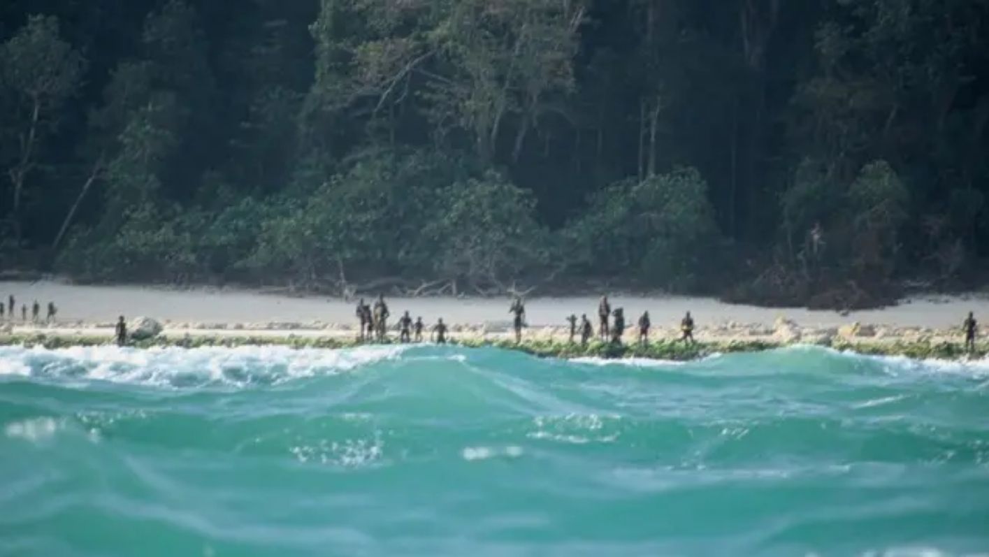 Pulau Sentinel Fakta, Misteri, dan Alasan Dunia Harus Menjaga Jarak