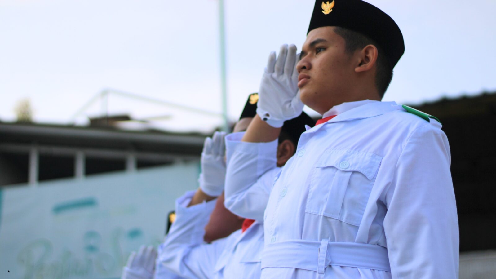 Contoh Sikap Cinta Tanah Air dalam Kehidupan Sehari-hari