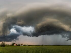 Cuaca Ekstrem: Penyebab, Dampak, dan Cara Menghadapinya Secara Bijak