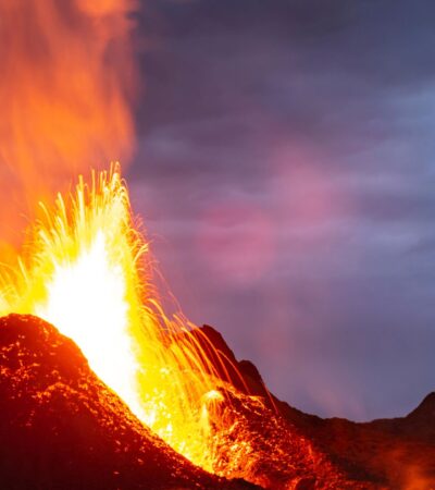 Letusan Vulkanik: Proses Alam yang Membentuk Bumi dan Dampaknya bagi Kehidupan