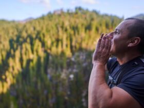 Perbedaan Antara Gema dan Gaung Terletak Pada: Penjelasan Lengkap dan Mudah Dipahami