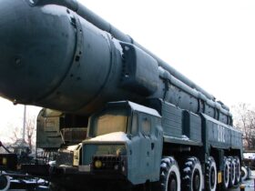 Rudal Balistik: Cara Kerja, Jenis, dan Dampaknya dalam Keamanan Global