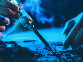 Contoh Hardware: Pengertian, Jenis, dan Peran Penting Perangkat Keras Komputer