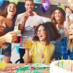 Ekstrovert Adalah: Pengertian, Ciri, Kelebihan, dan Cara Mengembangkannya