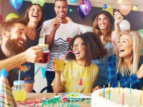 Ekstrovert Adalah: Pengertian, Ciri, Kelebihan, dan Cara Mengembangkannya