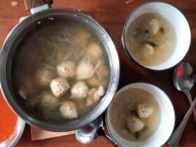 Kuah Bakso: Rahasia Kaldu Gurih, Bahan Utama, dan Cara Membuat yang Lezat di Rumah