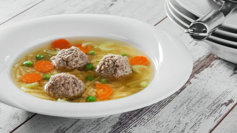 Resep Bakso Sapi Rumahan yang Kenyal, Gurih, dan Mudah Dibuat