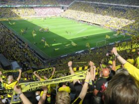 Yel Yel Singkat: Cara Membuat dan Contoh Terbaik untuk Meningkatkan Semangat Tim