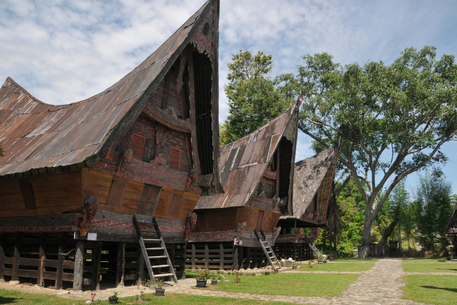 Rumah Bolon Berasal dari Mana Mengenal Rumah Adat Suku Batak