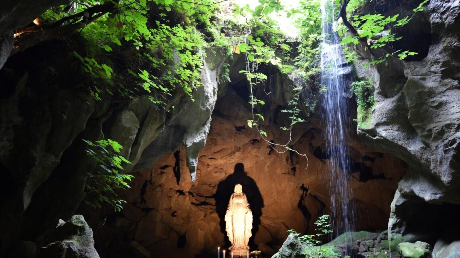 Goa Maria Lokasi, Sejarah, Daya Tarik Wisata dan Tips Berkunjung 2026